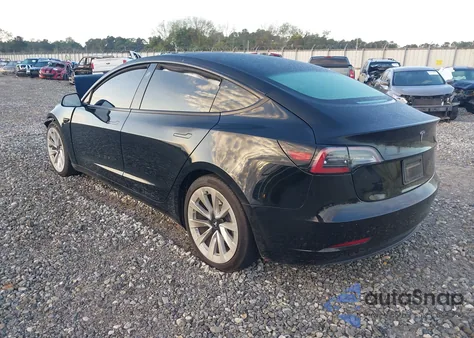 2021 Tesla Model 3 Standard Range Plus Rear-Wheel Drive z USA, uszkodzony, nr VIN 5YJ3E1EA0MF838509